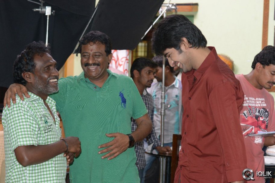 Dikkulu Choodaku Ramayya